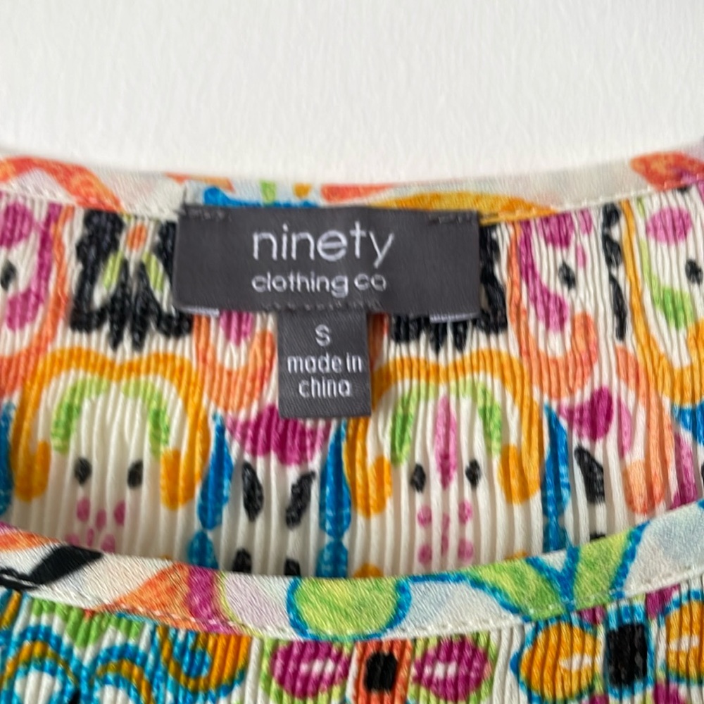 Colorful Patterned Women's Top - Picture 3 of 3